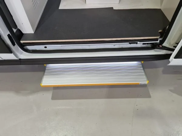 Electric Side Step Automatic Vehicle Access-6 Electric Side Step Automatic Vehicle Access