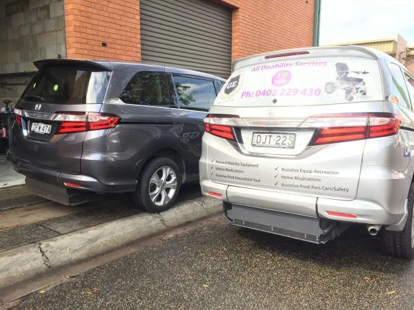 Wheelchair Accessible Vehicle with No Ramp Design-4 Wheelchair Accessible Vehicle with No Ramp Design