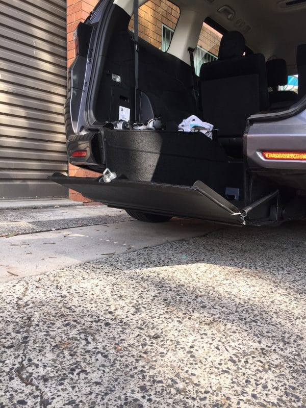 Wheelchair Accessible Vehicle with No Ramp Design-9 Wheelchair Accessible Vehicle with No Ramp Design