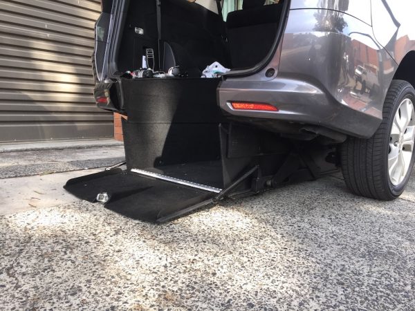 Wheelchair Accessible Vehicle with No Ramp Design Wheelchair Accessible Vehicle with No Ramp Design