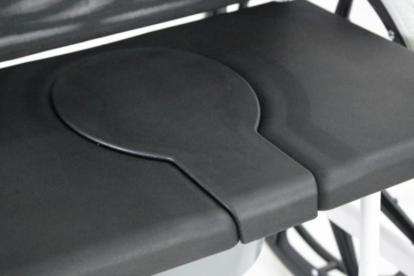 Multipurpose Bariatric Toilet Commode Chair-1 Multipurpose Bariatric Toilet Commode Chair