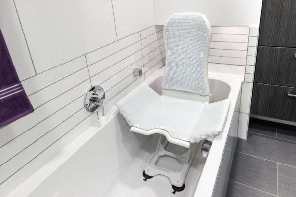 Aquatec-Kogia-Bath-Lift-4.jpg Aquatec-Kogia-Bath-Lift-4.jpg