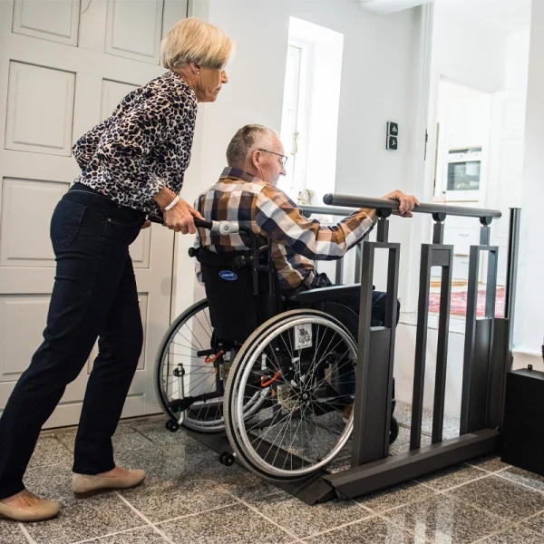 FlexStep-Compact-Stairlift-3 FlexStep-Compact-Stairlift-3