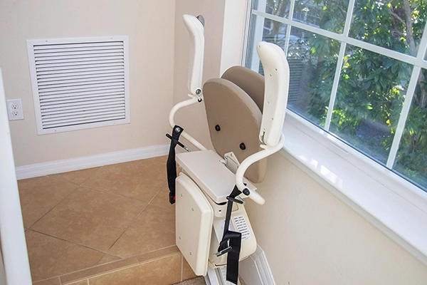 Folded-Pinnacle-Stairlifts-Harmar Folded-Pinnacle-Stairlifts-Harmar