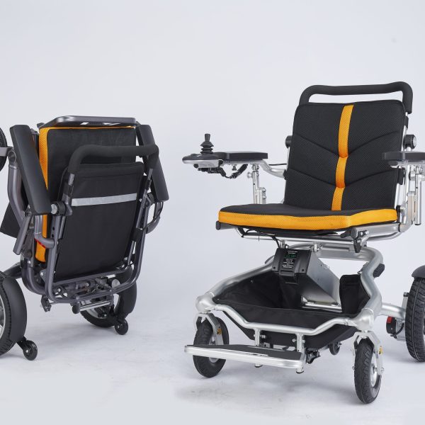 Folded-and-Unfolded-Heavy-Duty-Power-Chair.jpg Folded-and-Unfolded-Heavy-Duty-Power-Chair.jpg