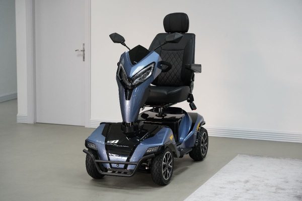 Optimus-Heavy-Duty-Four-Wheels-Mobility-Scooter-Main.jpg Optimus-Heavy-Duty-Four-Wheels-Mobility-Scooter-Main.jpg