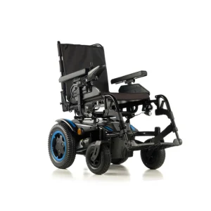 كرسي متحرك كهربائي QUICKIE Q200 R مدمج للغاية بدفع خلفي