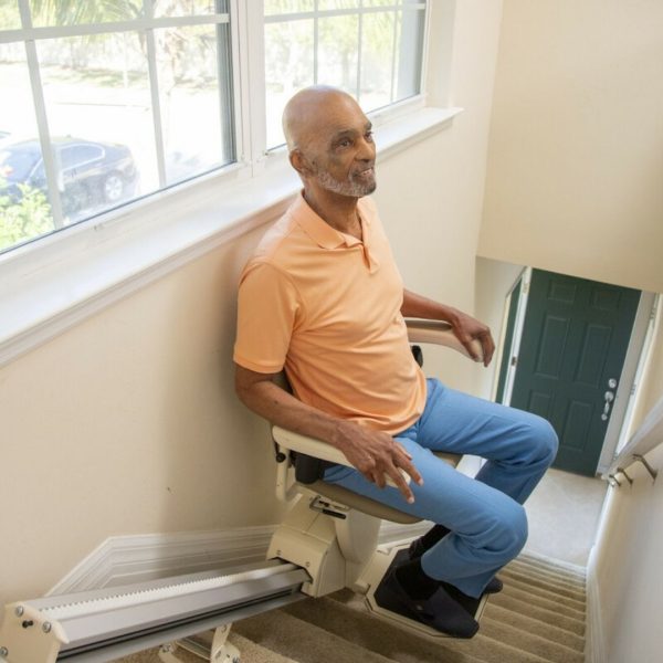 SL600-Pinnacle-Premium-Stairlifts SL600-Pinnacle-Premium-Stairlifts