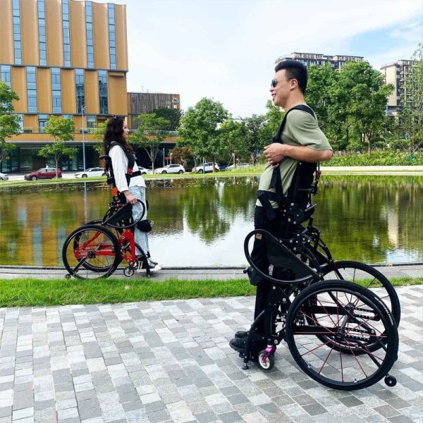 Two-Person-Using-Lightweight-Manual-Sport-Standing-Wheelchair.jpeg Two-Person-Using-Lightweight-Manual-Sport-Standing-Wheelchair.jpeg