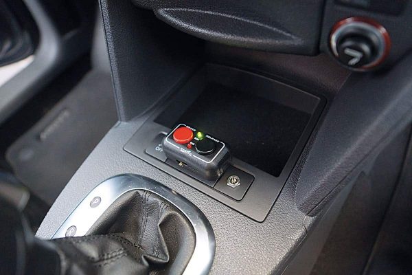 AFS2005-Electronic-parking-brake-1.jpeg AFS2005-Electronic-parking-brake-1.jpeg