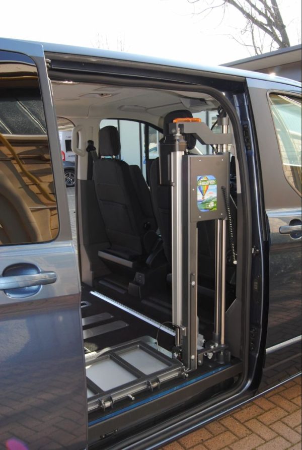 Help-V-Side-Platform-Lift-by-Handytech-14.jpeg Help-V-Side-Platform-Lift-by-Handytech-14.jpeg