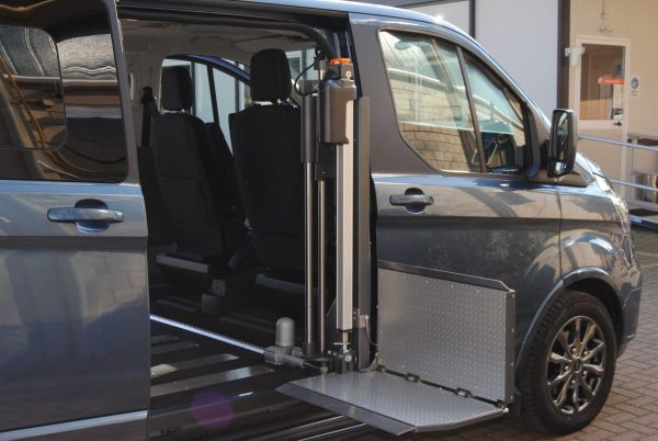 Help-V-Side-Platform-Lift-by-Handytech-15.jpeg Help-V-Side-Platform-Lift-by-Handytech-15.jpeg