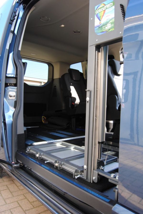 Help-V-Side-Platform-Lift-by-Handytech-17.jpeg Help-V-Side-Platform-Lift-by-Handytech-17.jpeg
