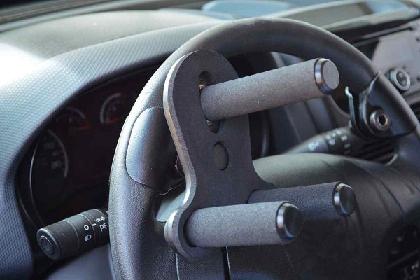 IP2003E-3-point-steering-wheel-handle-1.jpeg IP2003E-3-point-steering-wheel-handle-1.jpeg