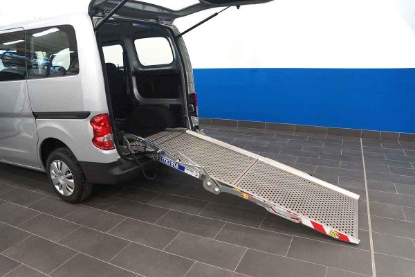 MOVIA-motorised-ramp.jpeg MOVIA-motorised-ramp.jpeg
