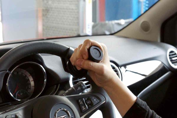 PM2006-Steering-wheel-swivel-handgrip-1.jpeg PM2006-Steering-wheel-swivel-handgrip-1.jpeg