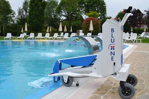 Portable-Pool-Lift-for-Swimming-Pool-BlueOne-5.jpg Portable-Pool-Lift-for-Swimming-Pool-BlueOne-5.jpg
