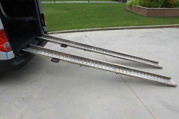 Removable-ramps-for-vehicles-3.jpeg Removable-ramps-for-vehicles-3.jpeg
