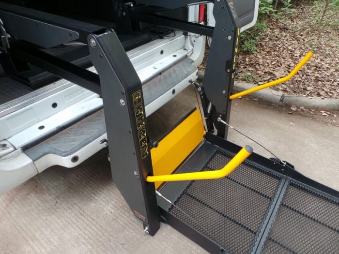 Hydraulic Accessible Wheelchair Lift Hoist For Vehicle Gilani Mobility