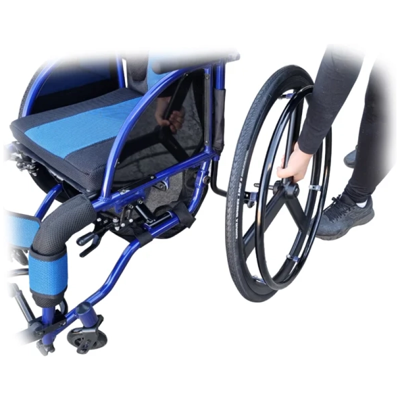 Lightweight Leisure Manual Active Wheelchair With Foldable Option