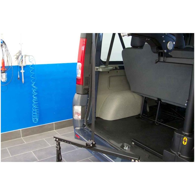 Hoist SG180Lightweight and High Performing Wheelchair Lifter Gilani