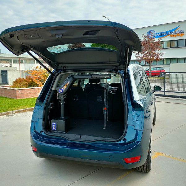 SG120 Scooter Wheelchair Lifter SG120 Scooter Wheelchair Lifter