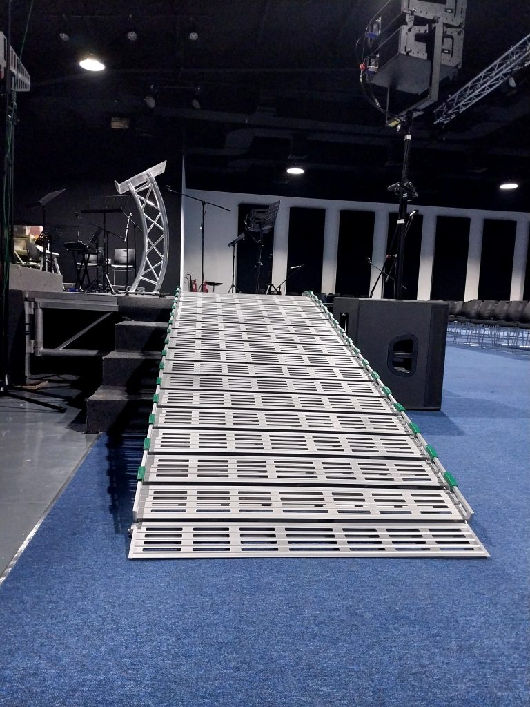 Roll Down Ramp LY-36 D Series Aluminum Rolling Ramp (White or Black Color) - Gilani ...