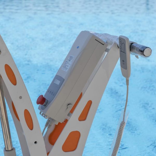 Portable Pool Lift Device Controller Portable Pool Lift Device Controller