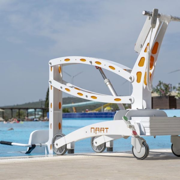 Portable Pool Lift Device Seat Inside Pool Portable Pool Lift Device Seat Inside Pool