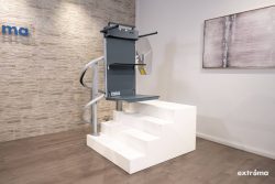 SLIM X platform Stairlift At Stair Top