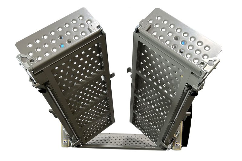 Split Vertical Wheelchair Lifter