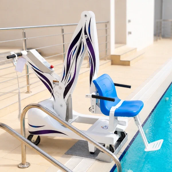 Monaco p150 Portable Pool Lift (5) Monaco p150 Portable Pool Lift (5)